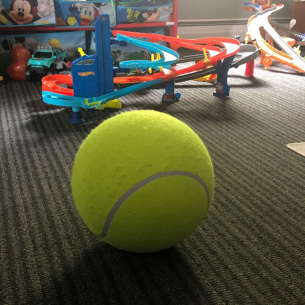📦 Huge Tennis Ball 🎾